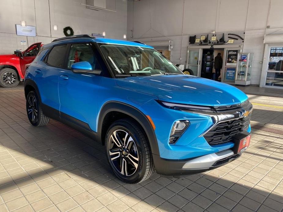 new 2025 Chevrolet TrailBlazer car, priced at $28,825