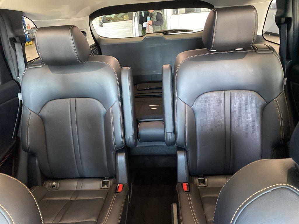 used 2024 Mazda CX-90 car, priced at $29,996