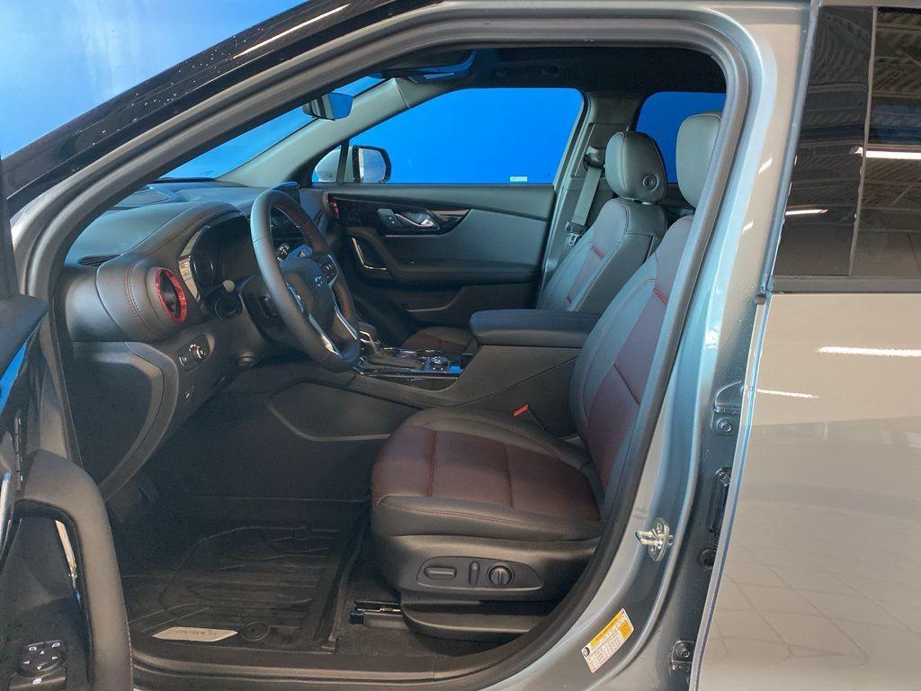 new 2025 Chevrolet Blazer car, priced at $48,567