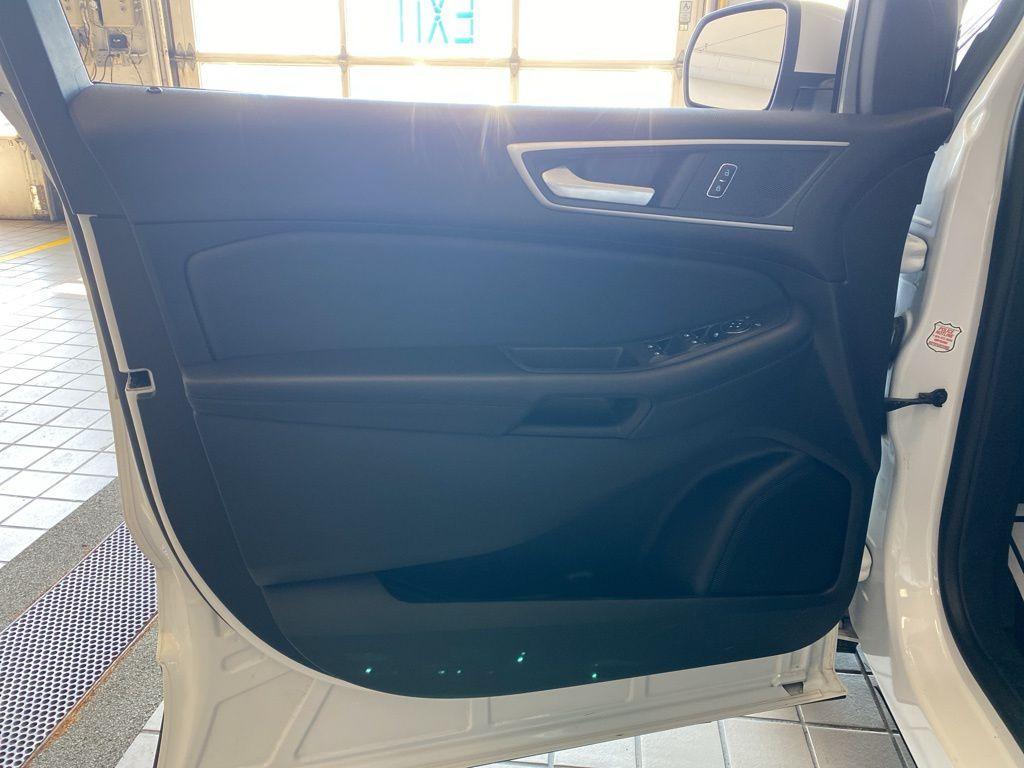 used 2024 Ford Edge car, priced at $26,479