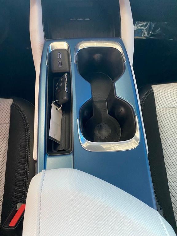 new 2025 Chevrolet Equinox EV car, priced at $43,883