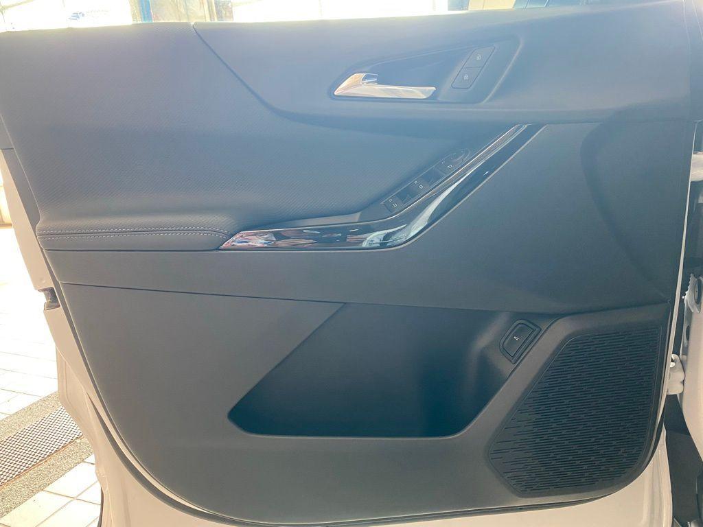 new 2026 Chevrolet Equinox car, priced at $32,985