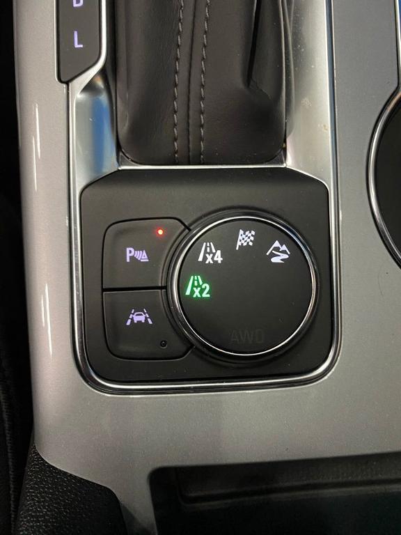 new 2025 Chevrolet Blazer car, priced at $39,975