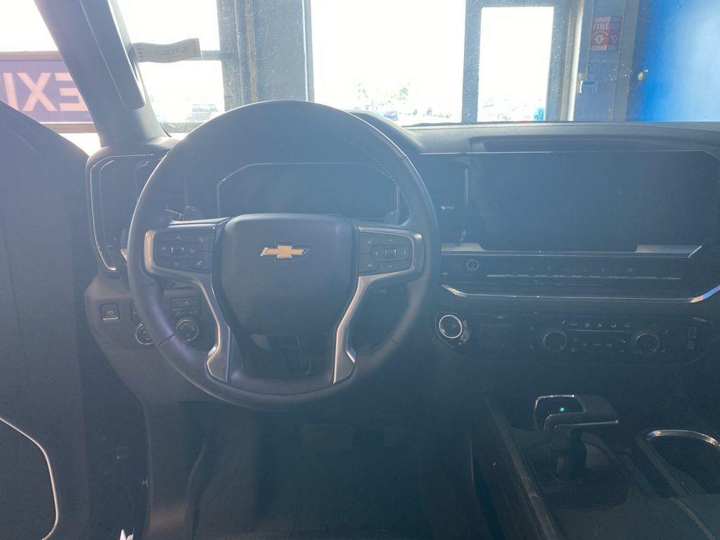 new 2025 Chevrolet Silverado 1500 car, priced at $51,665
