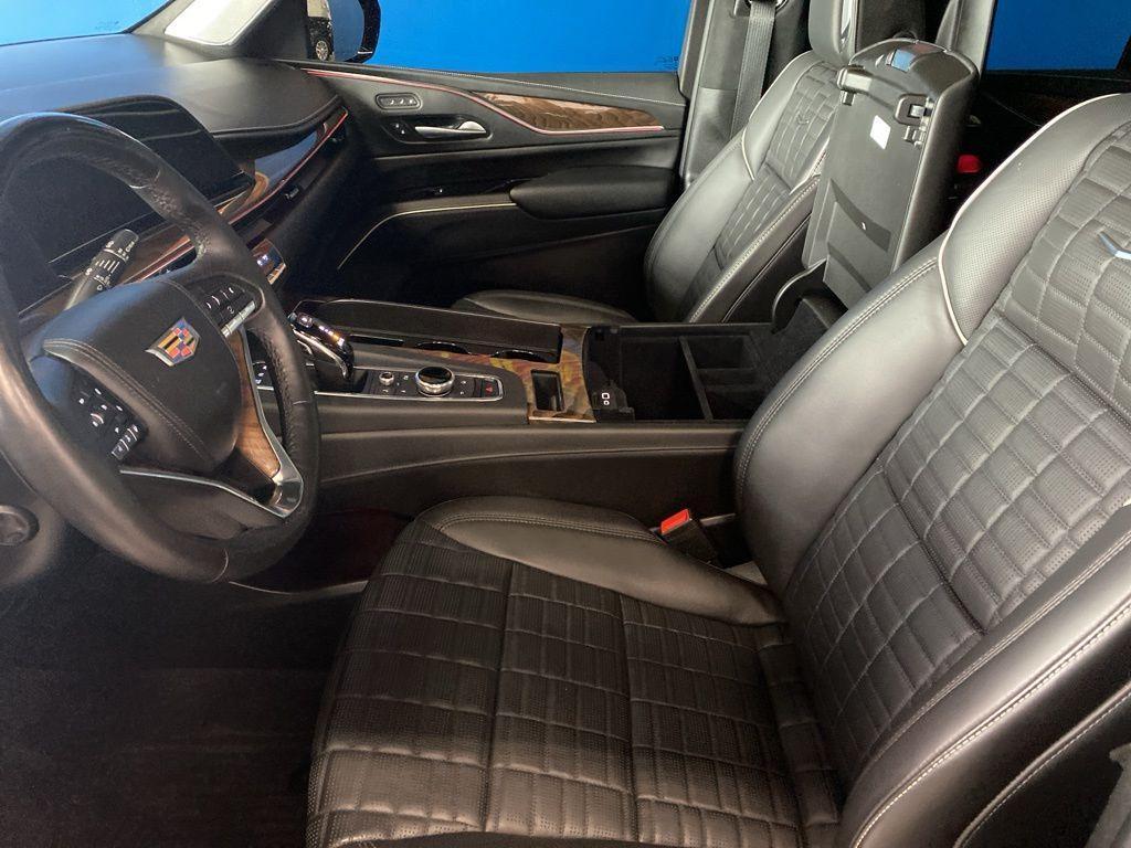 used 2023 Cadillac Escalade ESV car, priced at $83,997