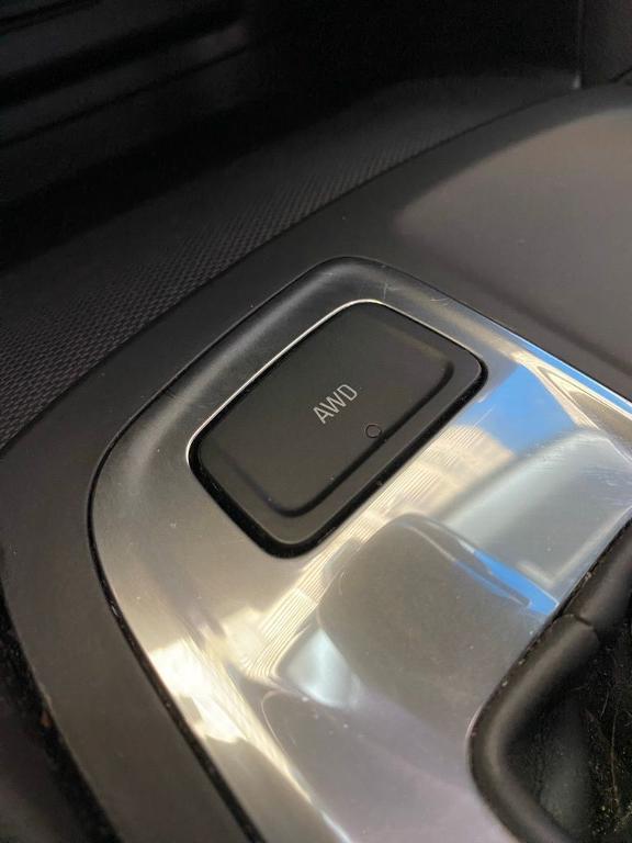 used 2019 Chevrolet Equinox car, priced at $17,998