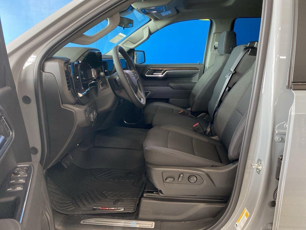 new 2025 Chevrolet Silverado 1500 car, priced at $49,999