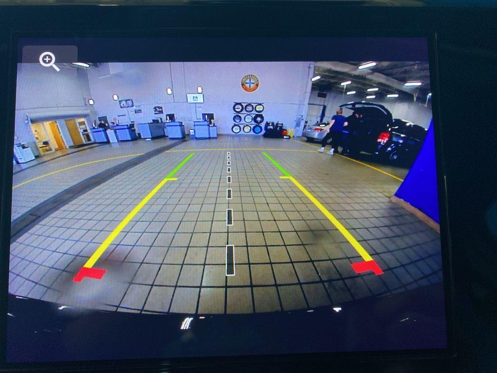 used 2024 Jeep Grand Cherokee car, priced at $35,994