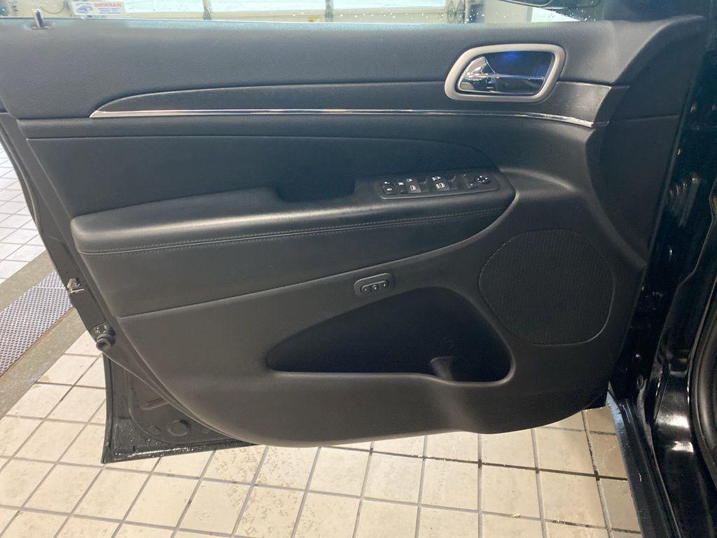 used 2018 Jeep Grand Cherokee car, priced at $15,997