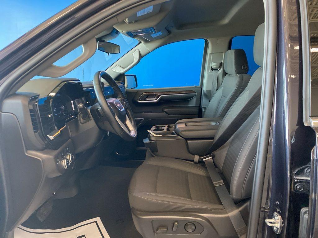 used 2024 GMC Sierra 1500 car, priced at $45,999