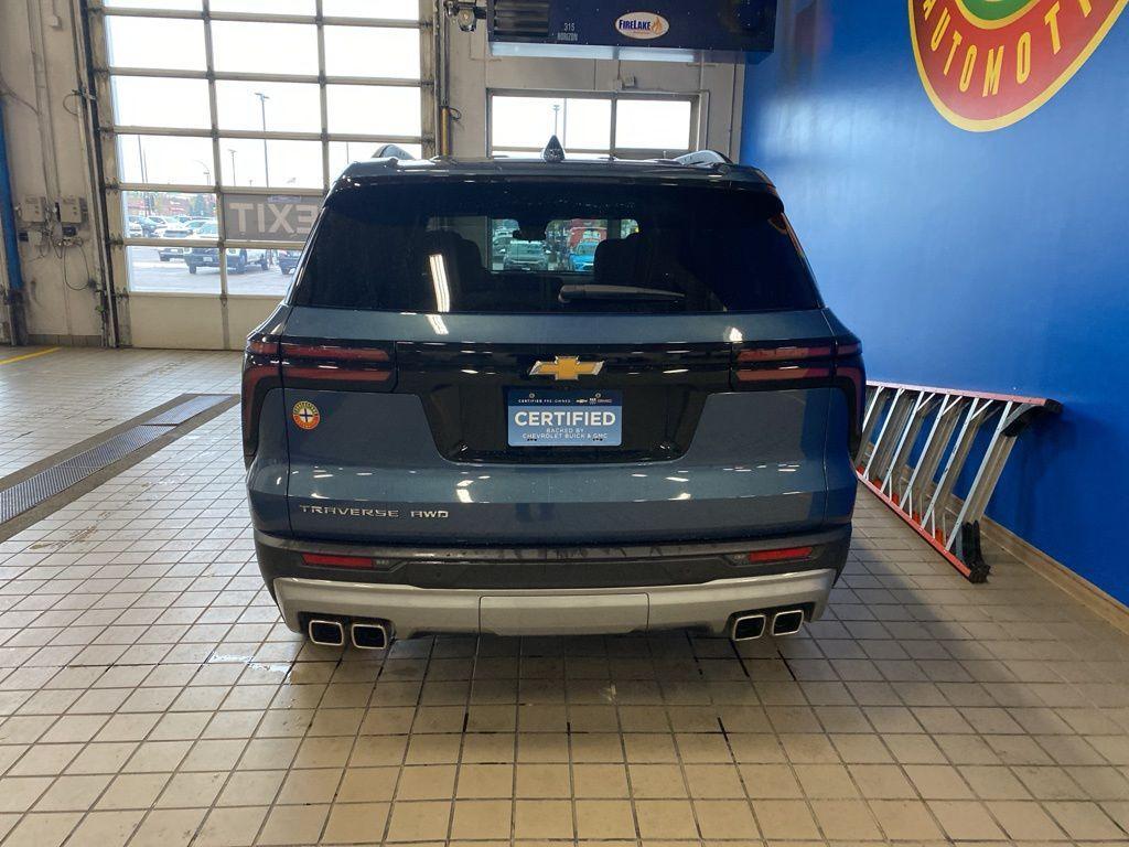 used 2025 Chevrolet Traverse car, priced at $37,994
