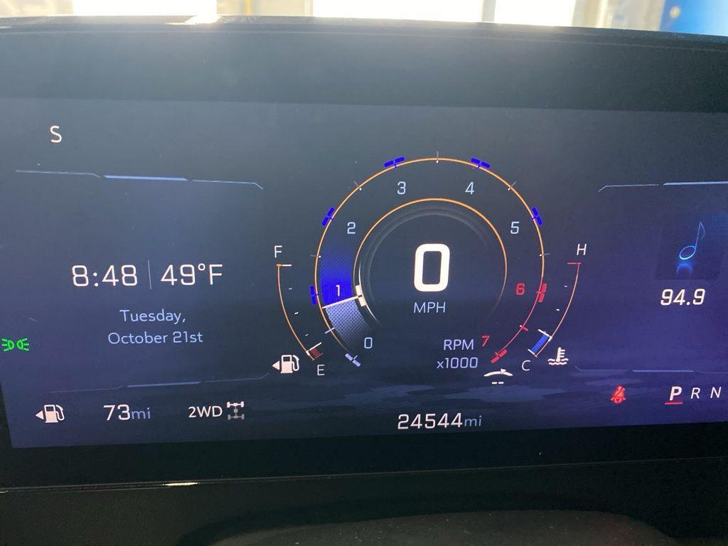 used 2025 Chevrolet Traverse car, priced at $37,994