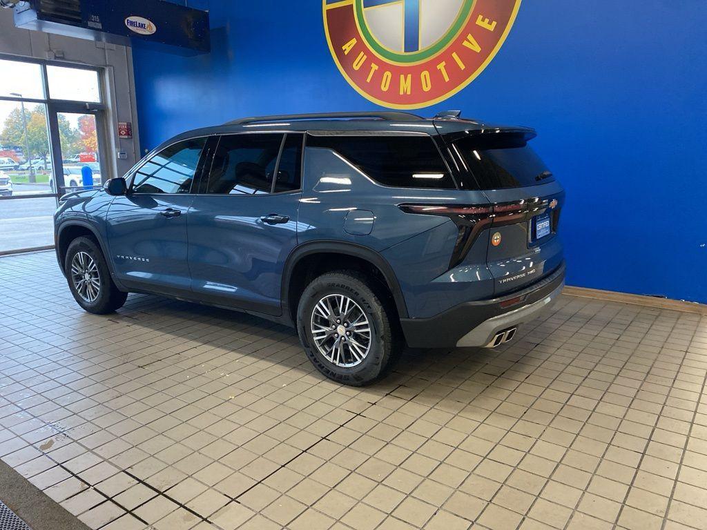 used 2025 Chevrolet Traverse car, priced at $37,994
