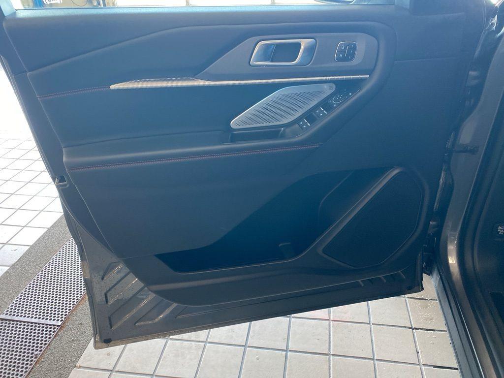 used 2025 Ford Explorer car, priced at $50,997