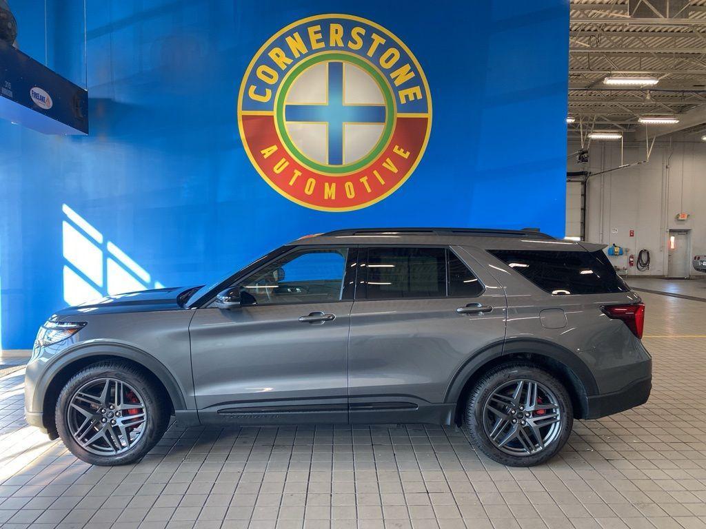 used 2025 Ford Explorer car, priced at $50,997