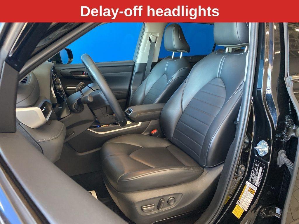 used 2022 Toyota Highlander Hybrid car, priced at $41,999
