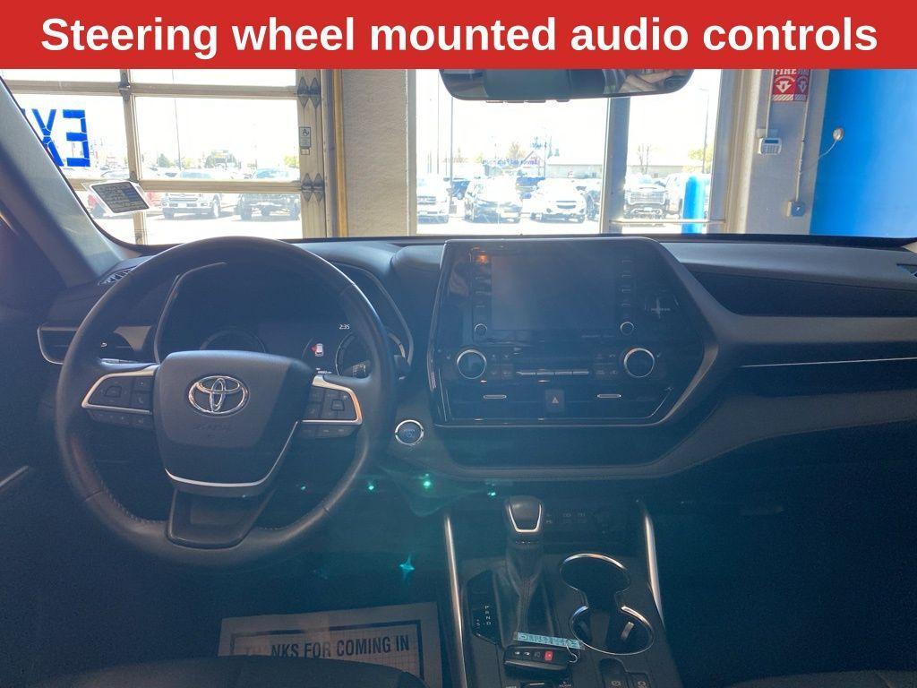 used 2022 Toyota Highlander Hybrid car, priced at $41,999