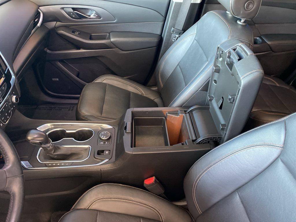 used 2021 Chevrolet Traverse car, priced at $26,994