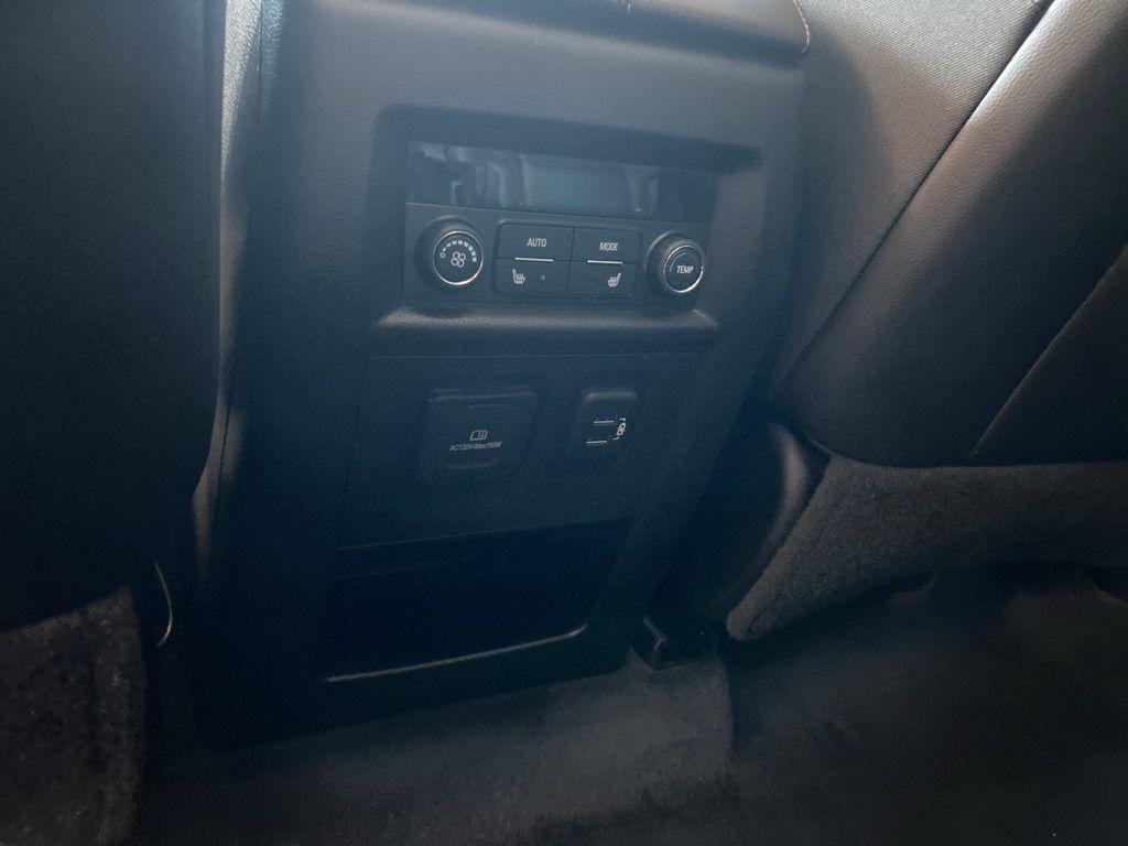 used 2021 Chevrolet Traverse car, priced at $26,994