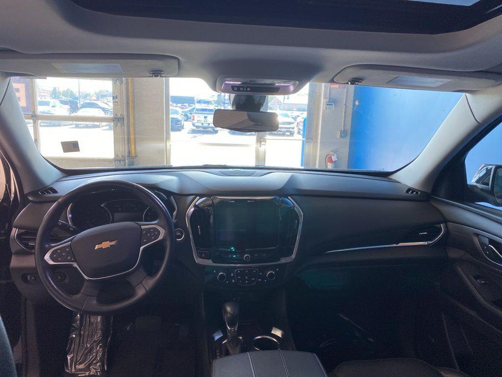 used 2021 Chevrolet Traverse car, priced at $26,994