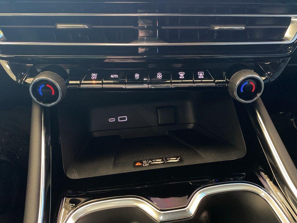 new 2026 Chevrolet Traverse car, priced at $57,577