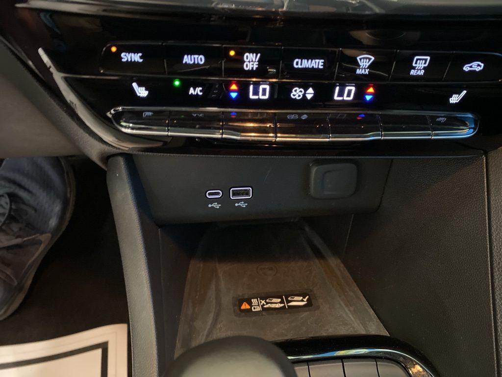 used 2024 Buick Encore GX car, priced at $30,999