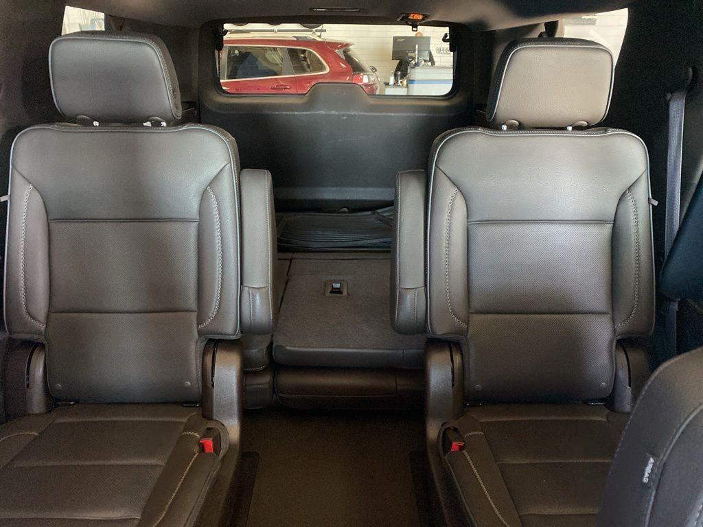 used 2024 GMC Yukon car, priced at $65,994