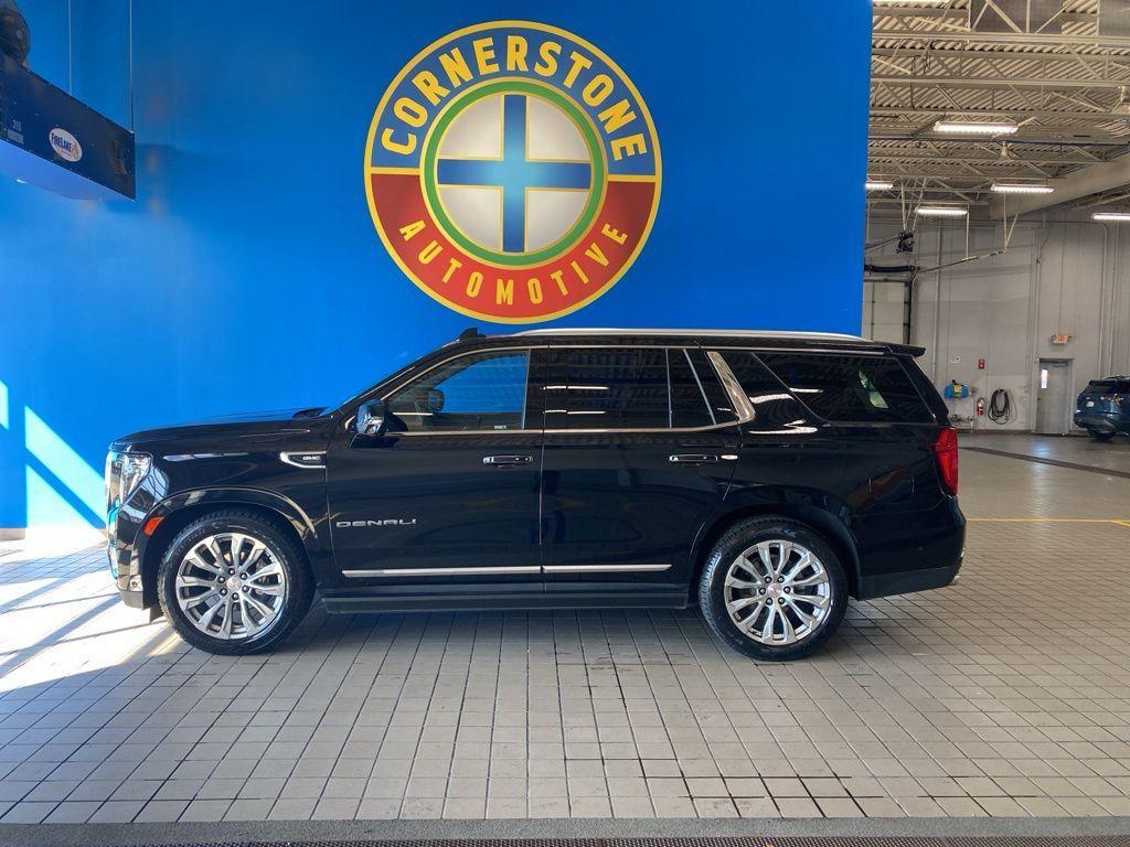 used 2024 GMC Yukon car, priced at $65,994