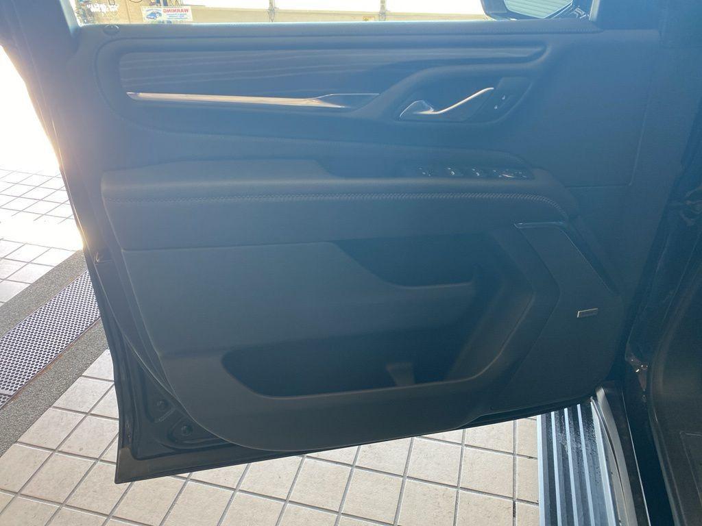 used 2024 GMC Yukon car, priced at $65,994