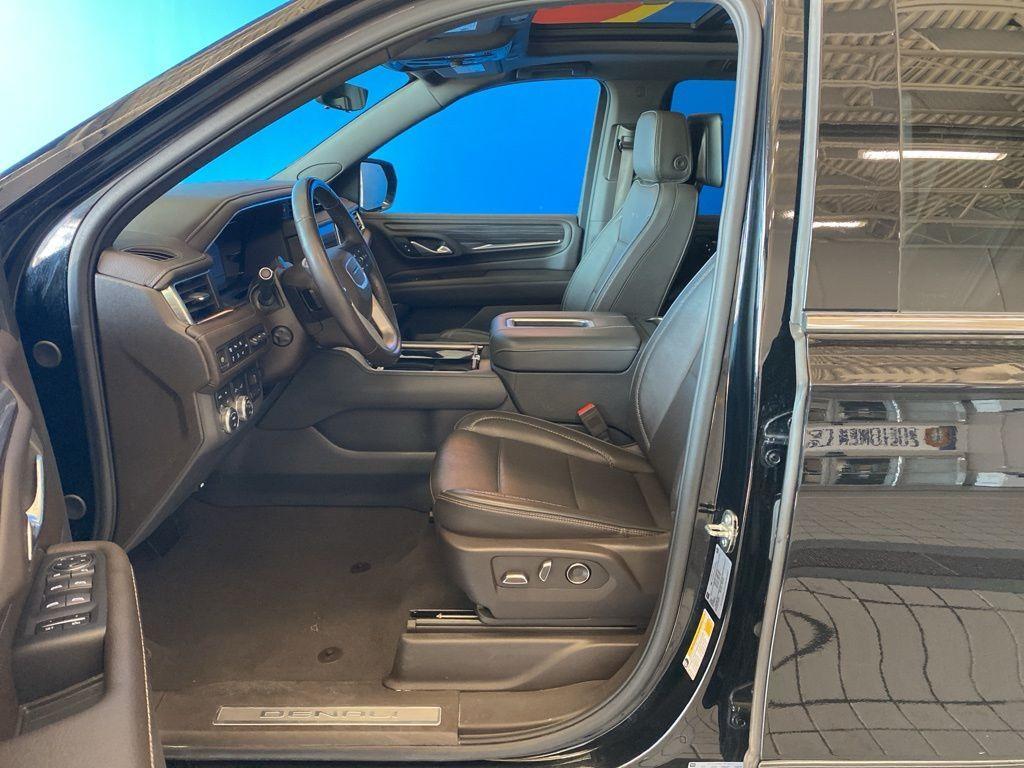 used 2024 GMC Yukon car, priced at $65,994