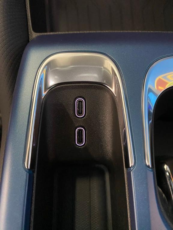 new 2025 Chevrolet Equinox EV car, priced at $40,448