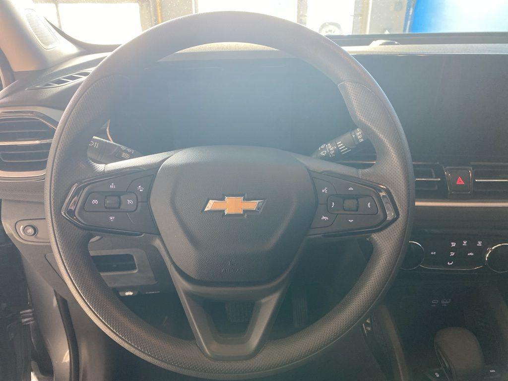 used 2025 Chevrolet TrailBlazer car, priced at $22,996