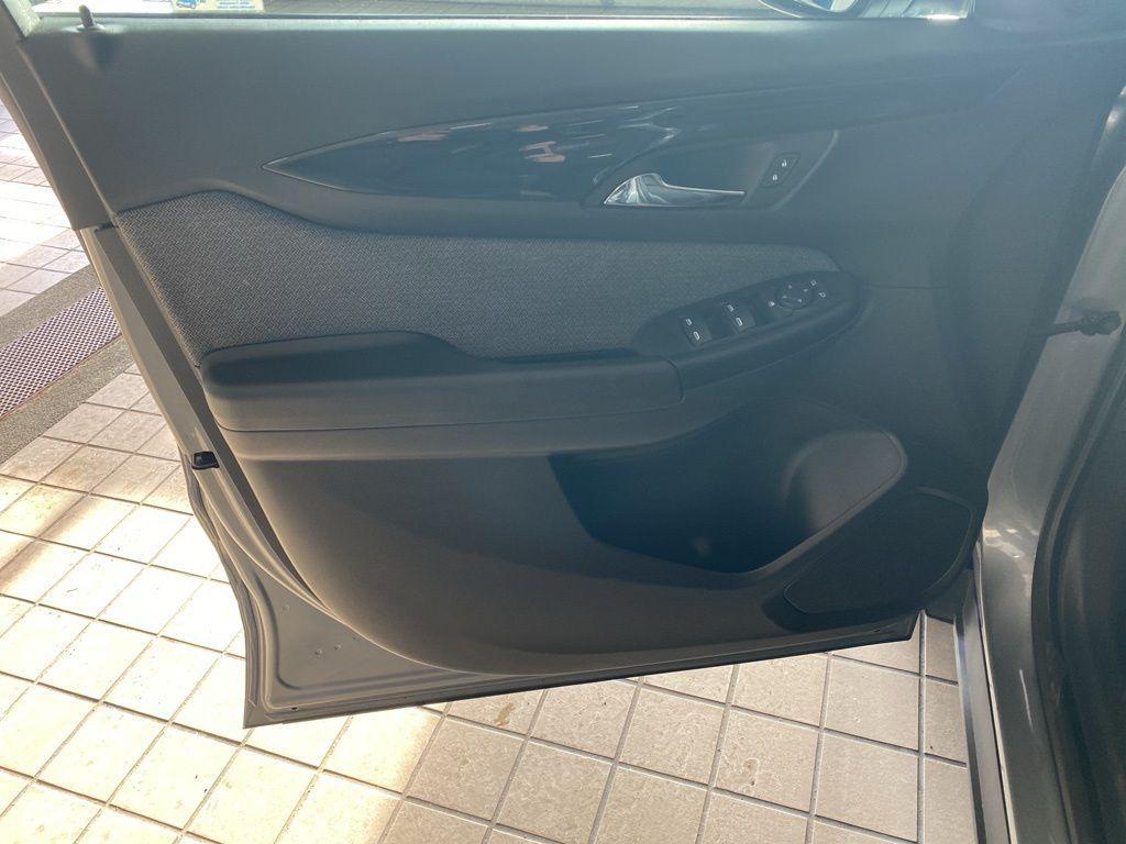 used 2025 Chevrolet TrailBlazer car, priced at $22,996