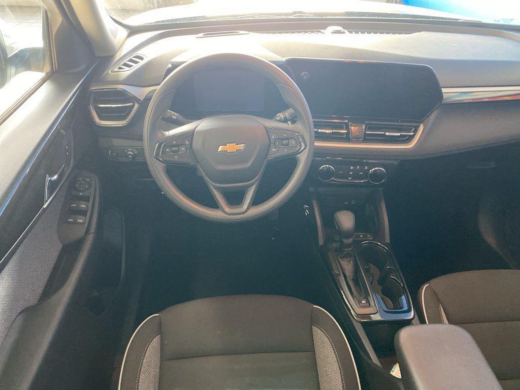 used 2025 Chevrolet TrailBlazer car, priced at $22,996