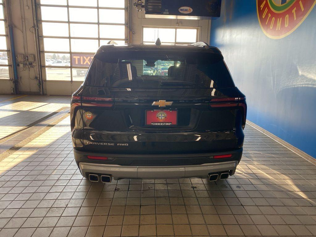 new 2026 Chevrolet Traverse car, priced at $43,854