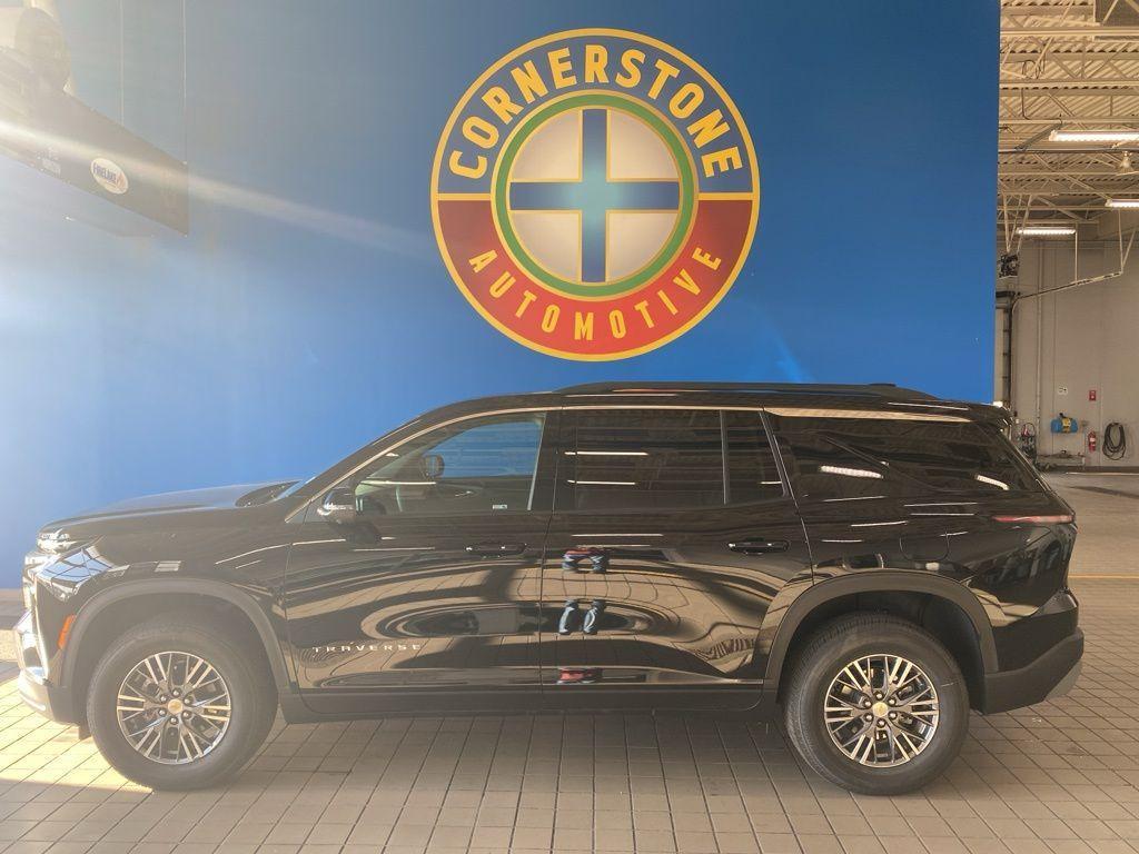 new 2026 Chevrolet Traverse car, priced at $43,854