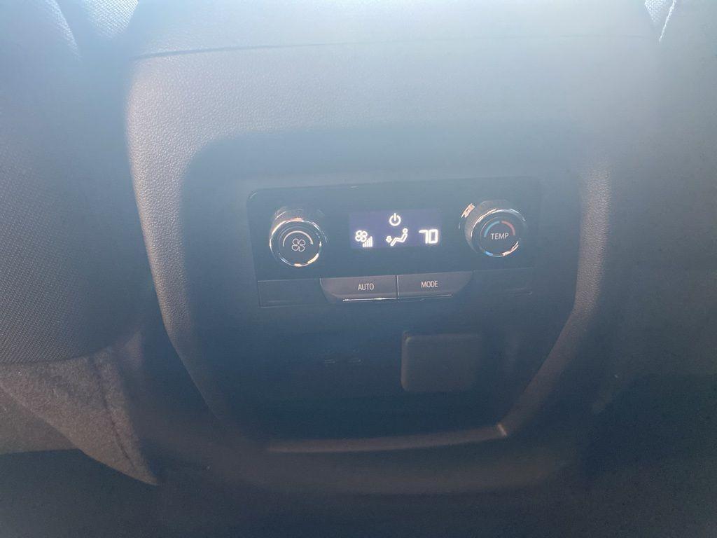 new 2026 Chevrolet Traverse car, priced at $43,854