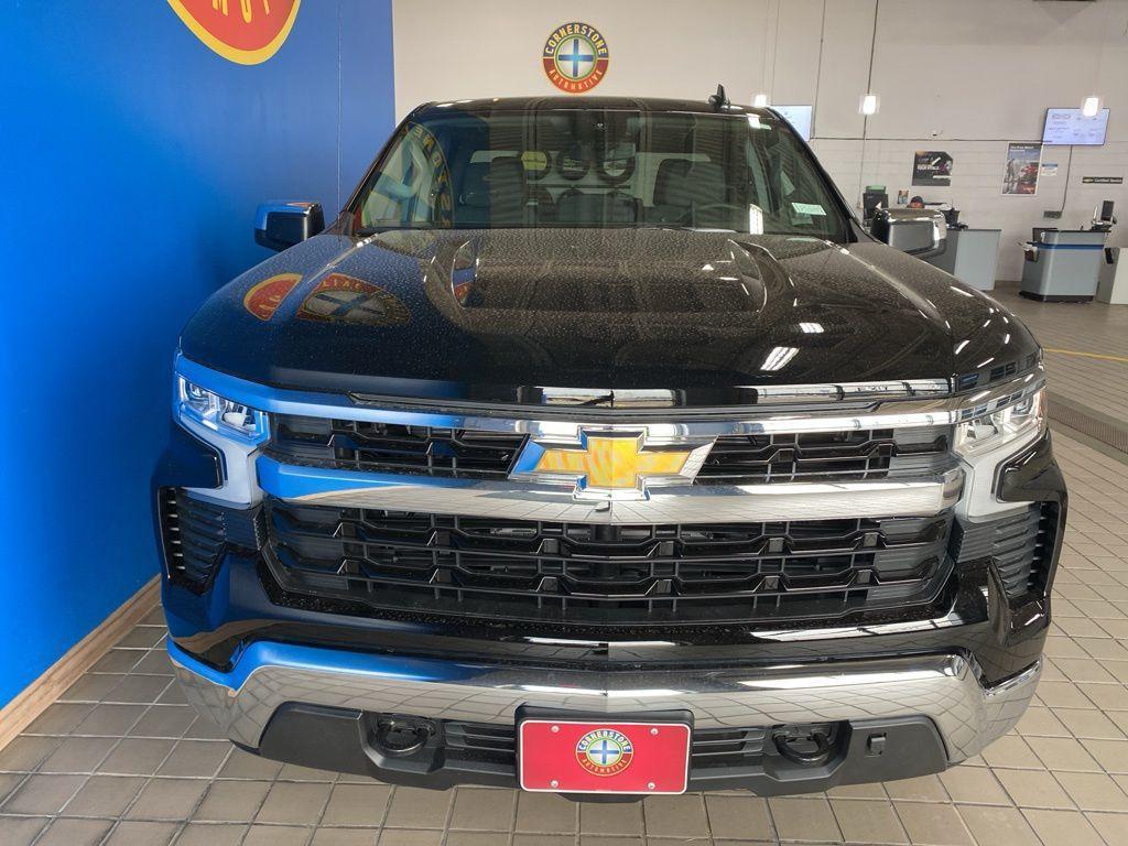 new 2025 Chevrolet Silverado 1500 car, priced at $45,560
