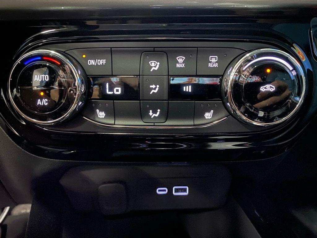 new 2025 Chevrolet Trax car, priced at $25,024