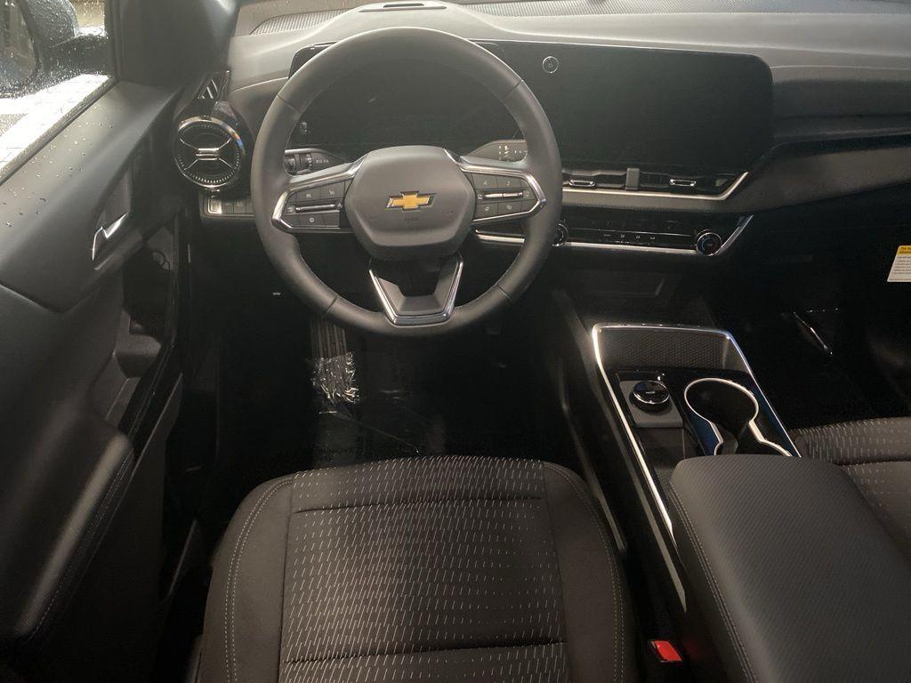 new 2026 Chevrolet Equinox car, priced at $28,967