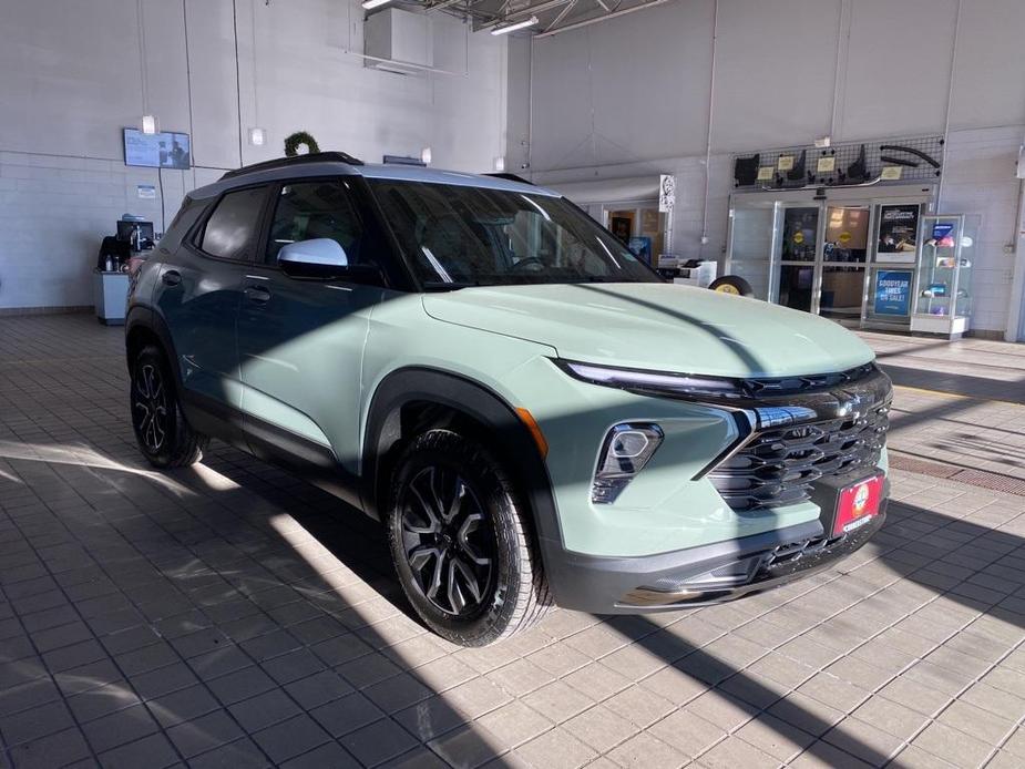 new 2025 Chevrolet TrailBlazer car, priced at $31,680