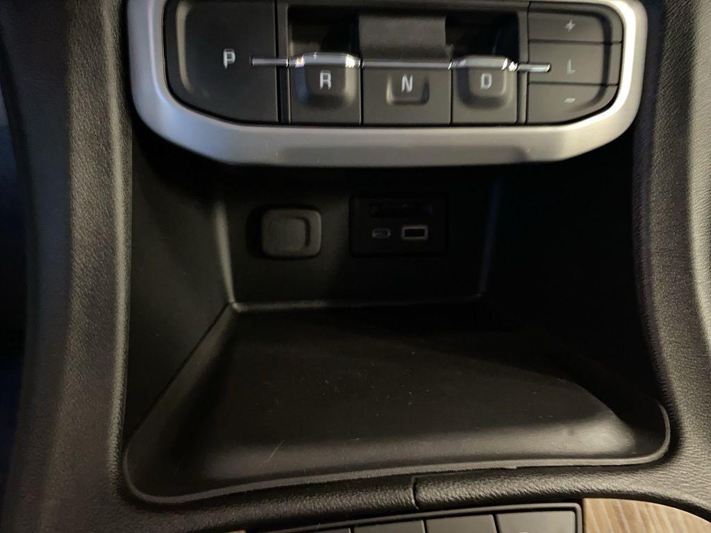used 2023 GMC Acadia car, priced at $31,779