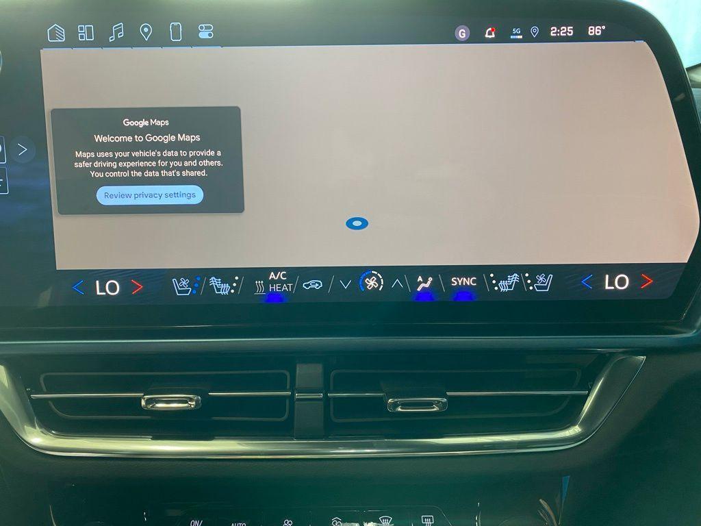 new 2025 Chevrolet Equinox EV car, priced at $42,695