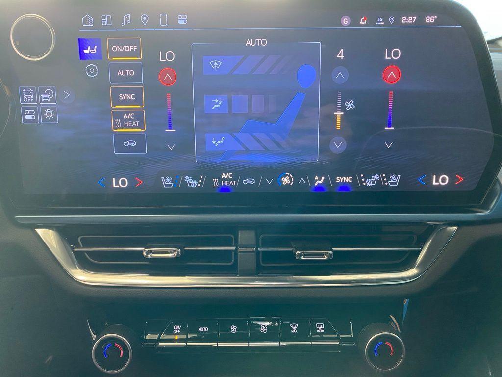 new 2025 Chevrolet Equinox EV car, priced at $42,695