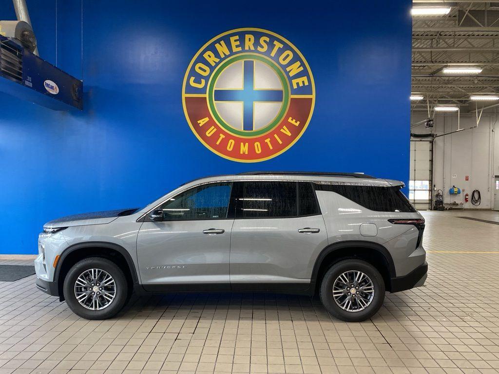new 2026 Chevrolet Traverse car, priced at $40,667