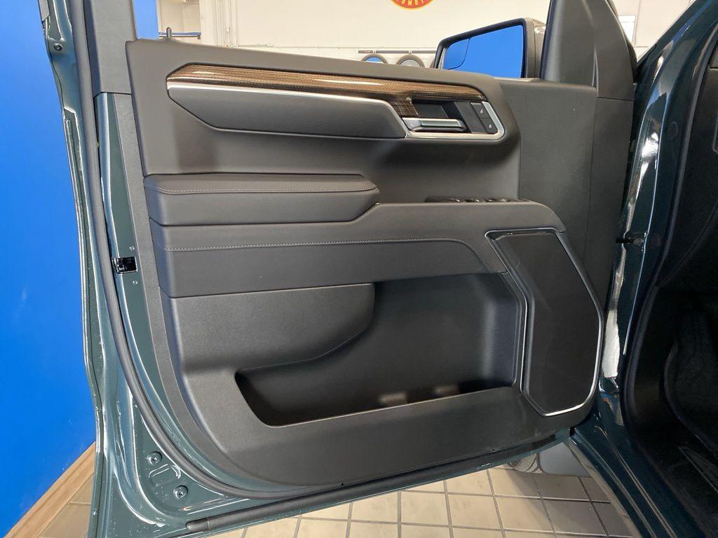 new 2025 Chevrolet Silverado 1500 car, priced at $47,999