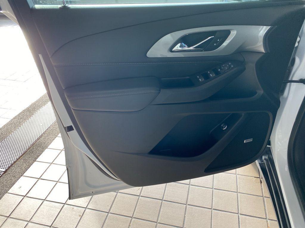 used 2020 Chevrolet Traverse car, priced at $20,996