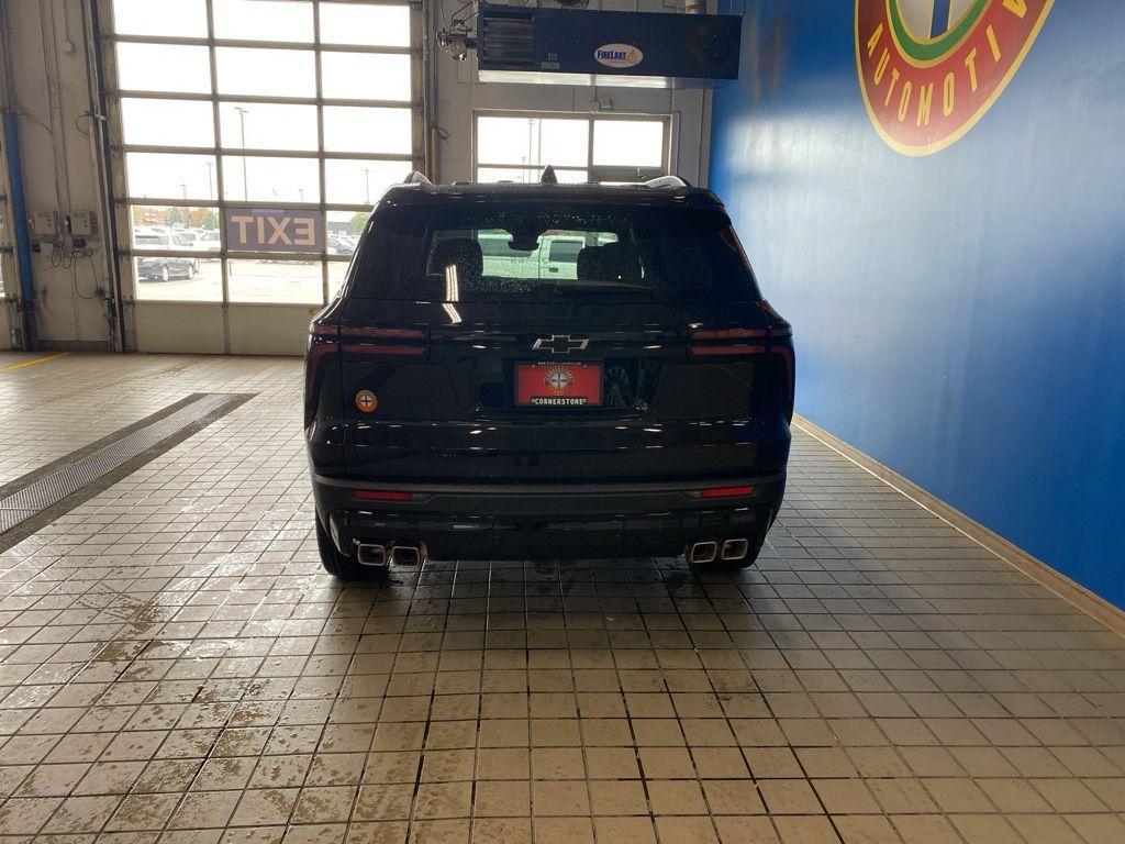 new 2026 Chevrolet Traverse car, priced at $47,241
