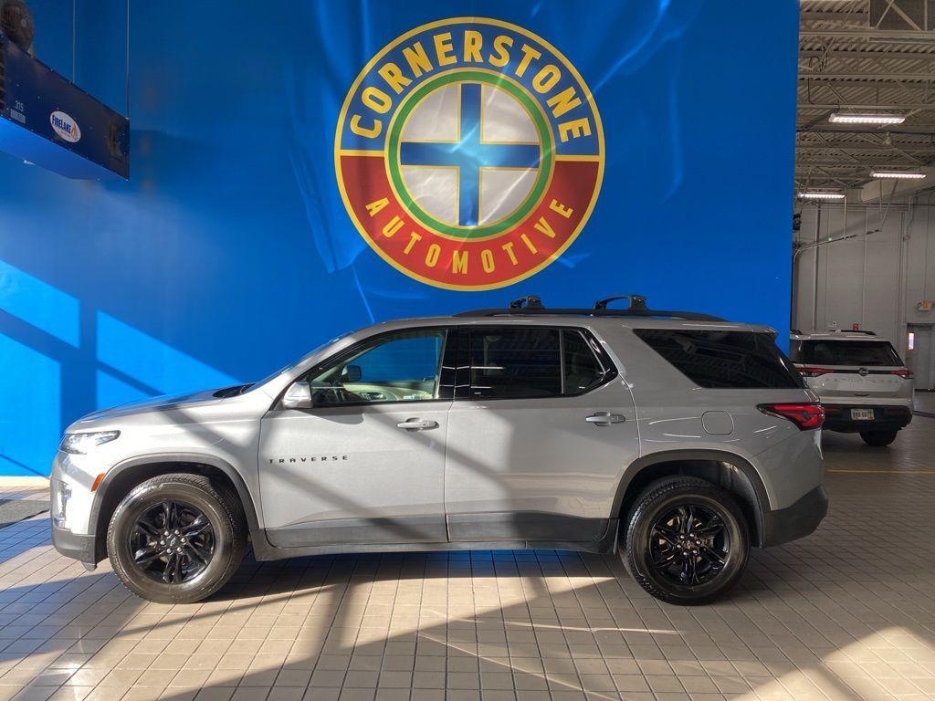 used 2023 Chevrolet Traverse car, priced at $29,999