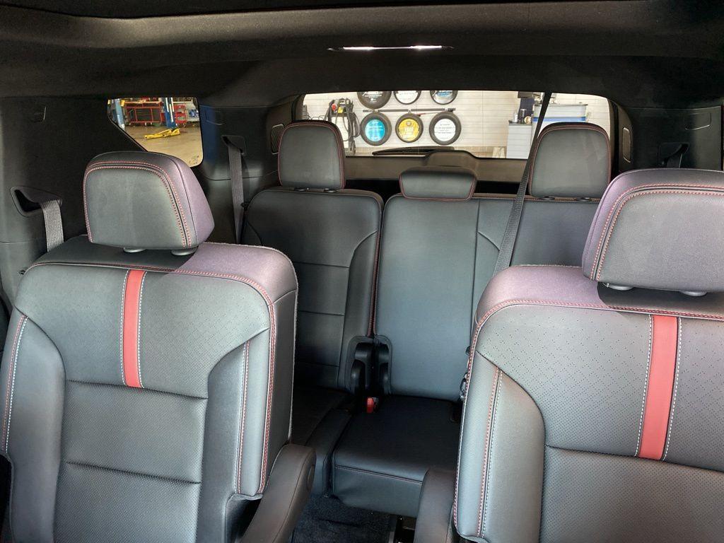 used 2024 Chevrolet Traverse car, priced at $49,874